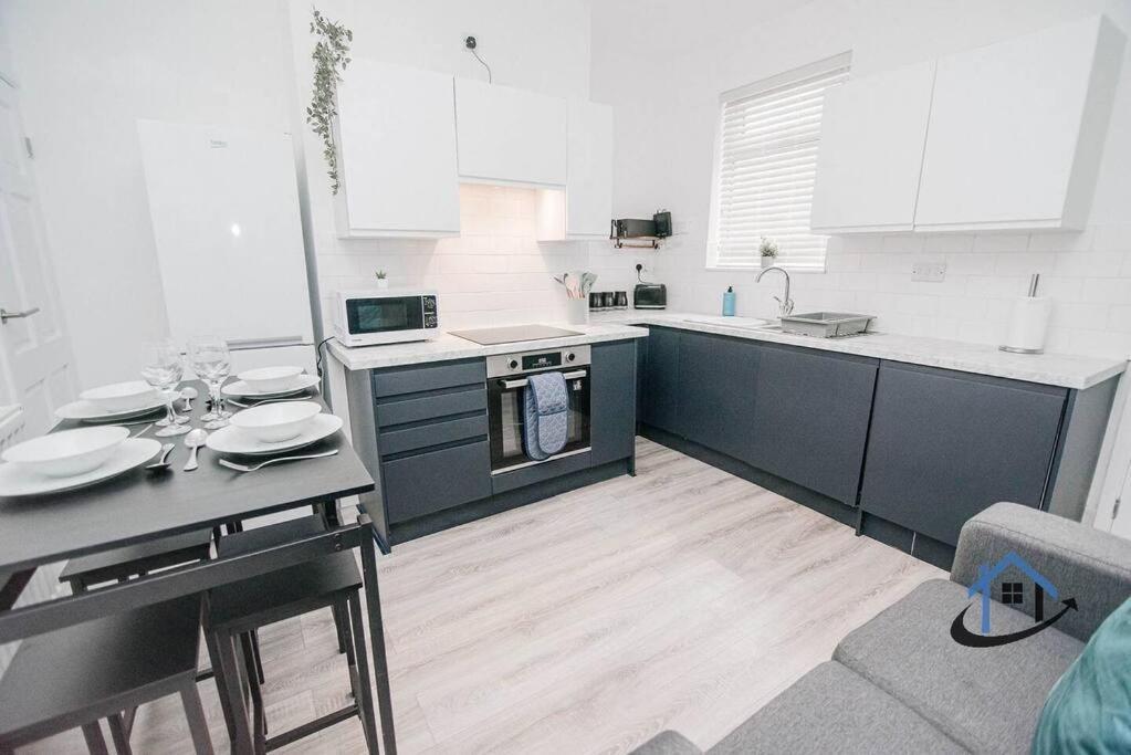 Villa Balby Casa Nr Doncaster Racecourse King Beds Street Parking Esterno foto