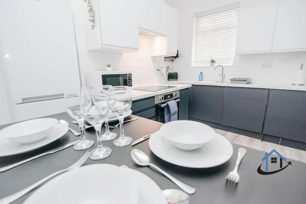 Villa Balby Casa Nr Doncaster Racecourse King Beds Street Parking Esterno foto
